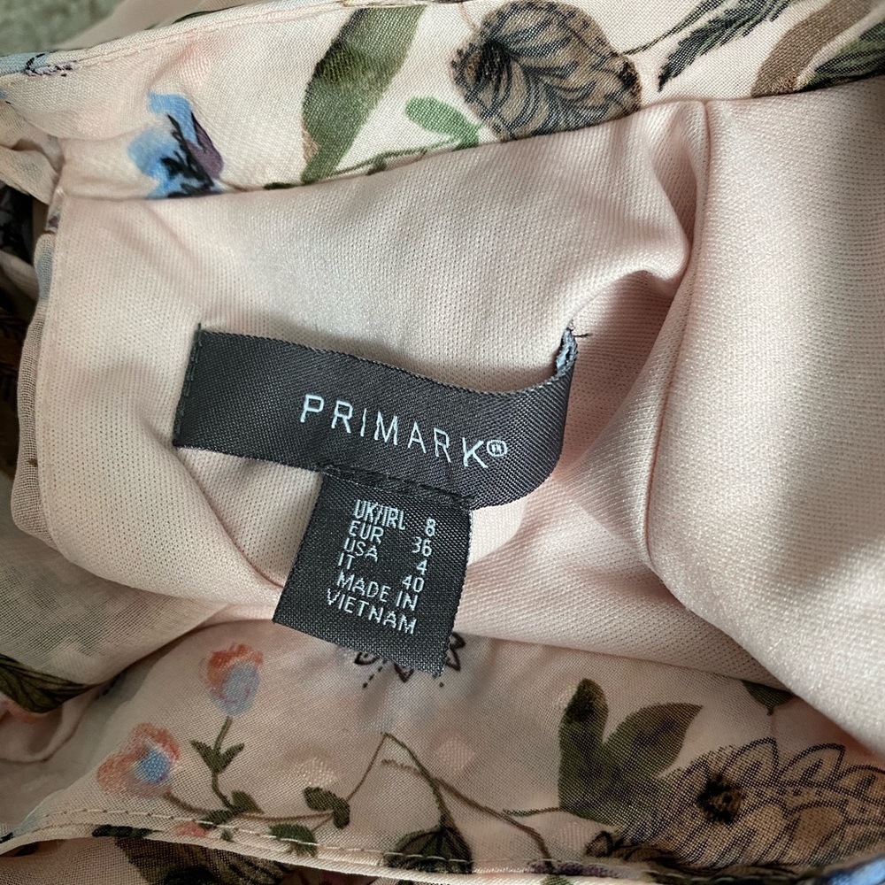 Floral print longsleeve romper - Picture 4 of 5